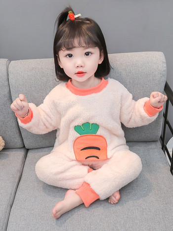 Детски пухена пижама с бродерия за момичета