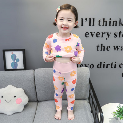 Detské pyžamo s kvetinovým vzorom pre dievčatá - dvojdielne