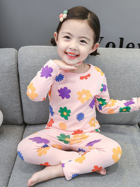 Detské pyžamo s kvetinovým vzorom pre dievčatá - dvojdielne