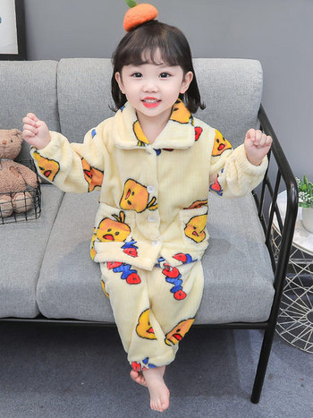 Есенно-зимна пижама за момичета от две части горнище с копчета и джоб и долнище с апликация