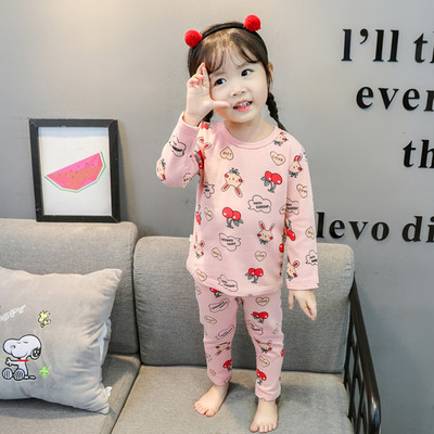 Detské farebné pyžamo s aplikáciou pre dievčatá