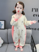 Pyžamo pre dievčatá s oválnym výstrihom a alicizáciou