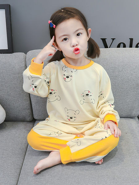 Pyžamo pre dievčatá s oválnym výstrihom a alicizáciou