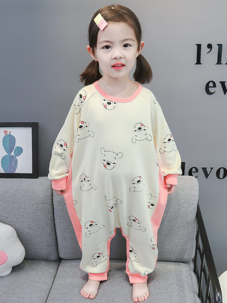 Pyžamo pre dievčatá s oválnym výstrihom a alicizáciou
