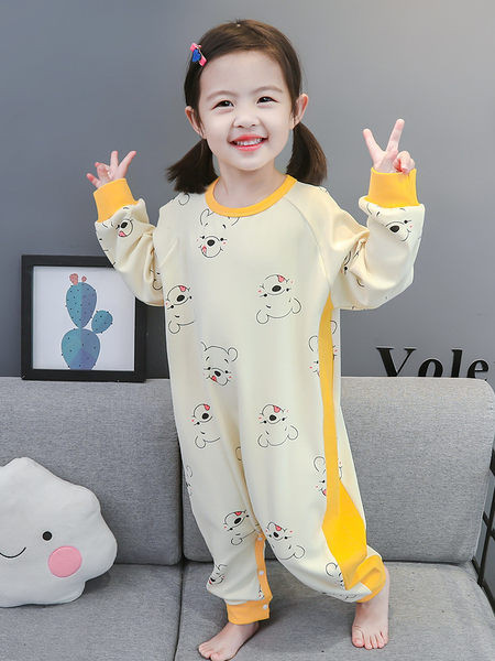 Pyžamo pre dievčatá s oválnym výstrihom a alicizáciou