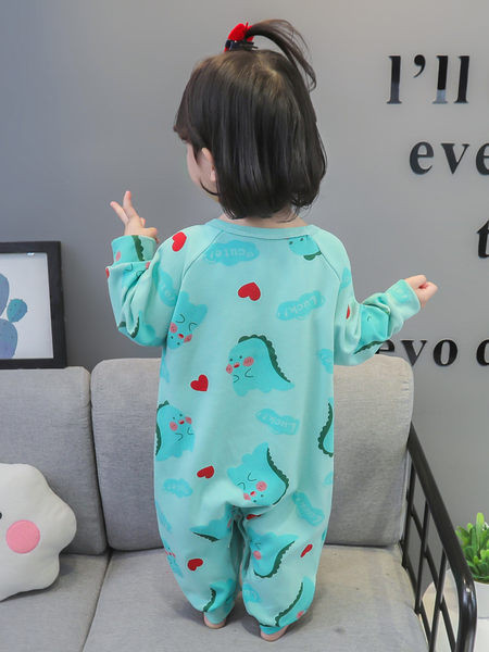 Bavlnený pyžamový overal s kvetinovou potlačou