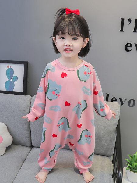 Bavlnený pyžamový overal s kvetinovou potlačou