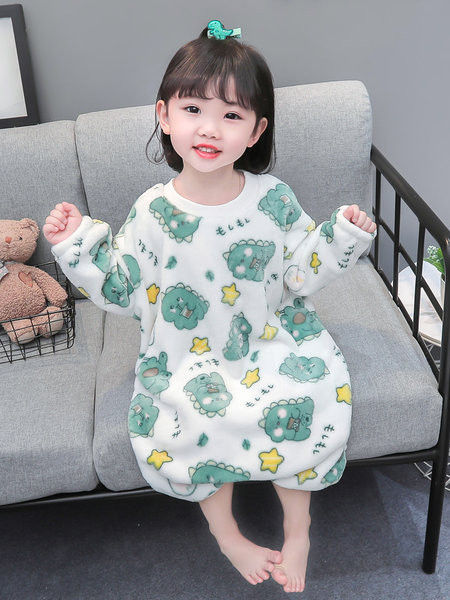 Overal s dlhým rukávom a aplikáciou pre dievčatká