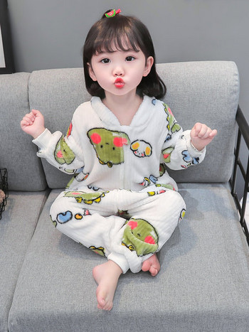 Детска пижама за момичета с V-образно деколте