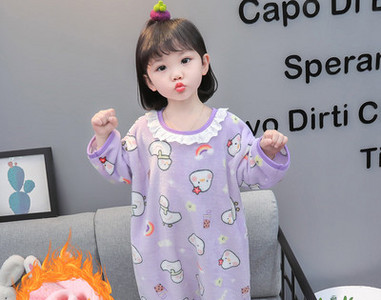 Vaikiška šliaužtinuko tipo pižama su ovalia iškirpte