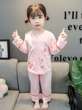 Памучна пижама с цветя за момичета