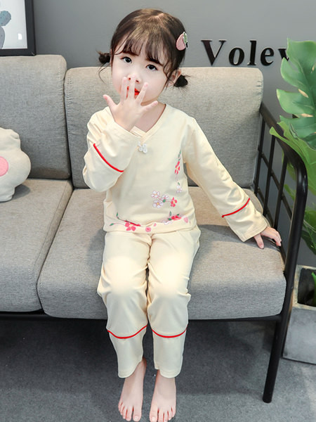 Bavlnené pyžamo s kvetinovým vzorom pre dievčatá