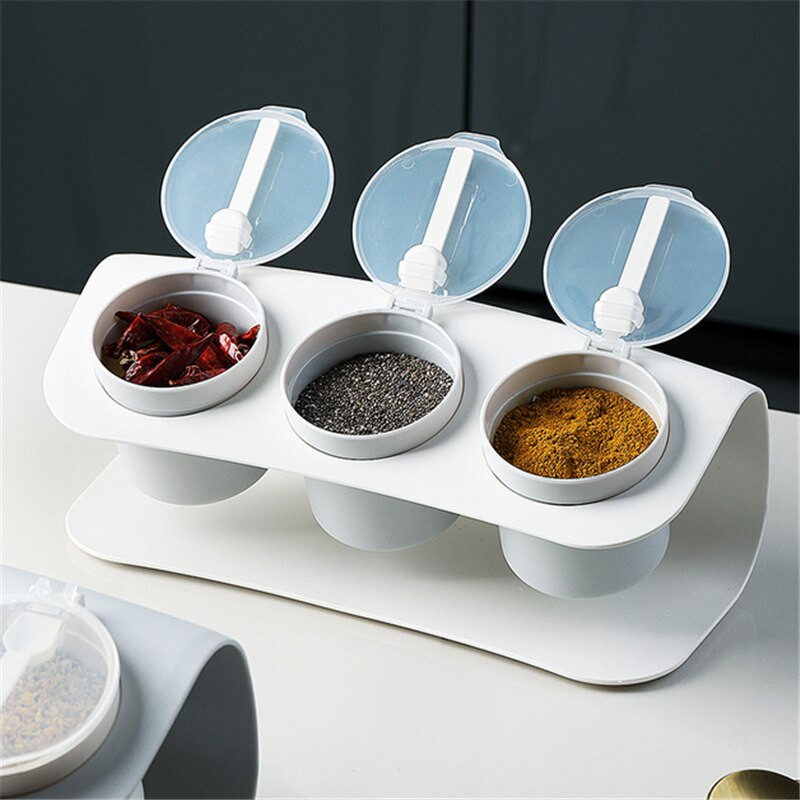 Trijų ląstelių prieskonių dėžutė virtuvės prieskonių stiklainiui prieskonių laikymo talpykla, skirta prieskonių druskai, cukrui, pagardų indeliams su šaukštais