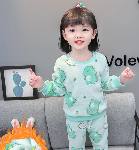 Vaikiška marginta dviejų dalių pliušinė pižama mergaitėms