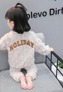 Detské zimné pyžamo pre dievčatá s nápisom