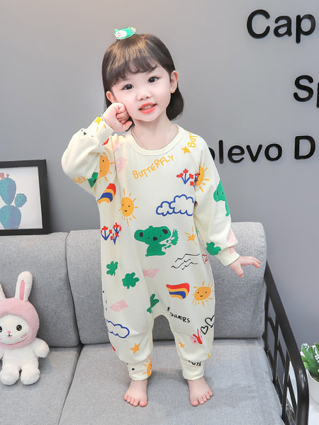 Detské pyžamo typu romper s farebnou potlačou