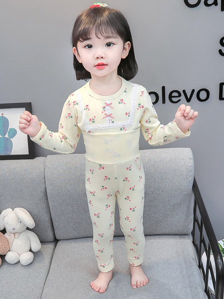 Detské pyžamo s kvetinovým vzorom pre dievčatá - dvojdielne