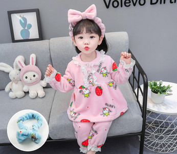 Módne pyžamo pre dievčatá s aplikáciou a výšivkou