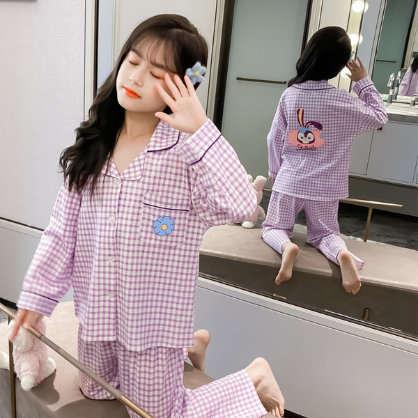 Detské kockované pyžamo pre dievčatá s klasickým golierom a vreckom