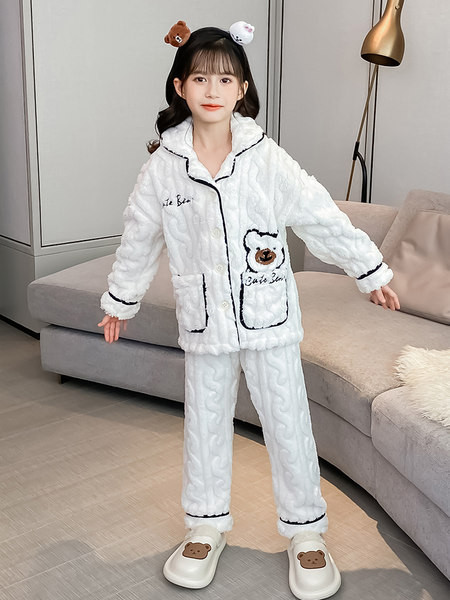 Detské vyšívané dvojdielne plyšové pyžamo pre dievčatá