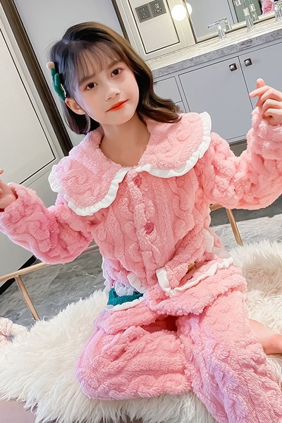 Teplé plyšové dvojdielne pyžamo pre dievčatá