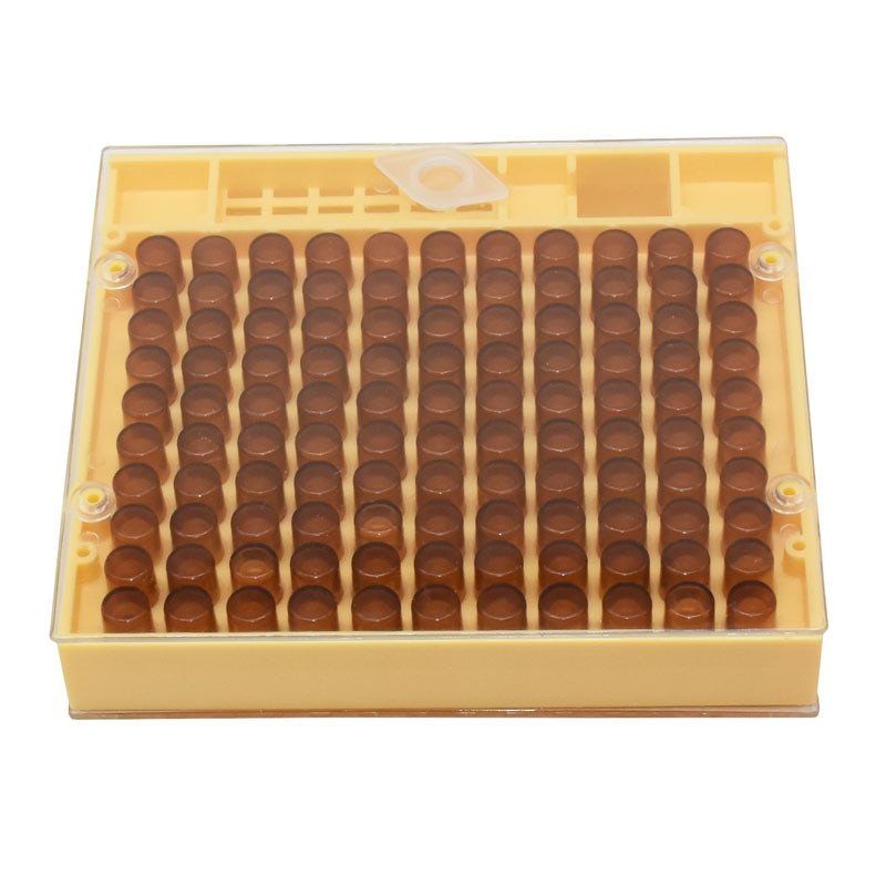 Včelárska súprava na odchov kráľovnej, 120x hnedé bunkové poháre, systém pohárov a lariev, nástroje na odchov kráľovnej, systém plastových klietok s nikotínovou klietkou.