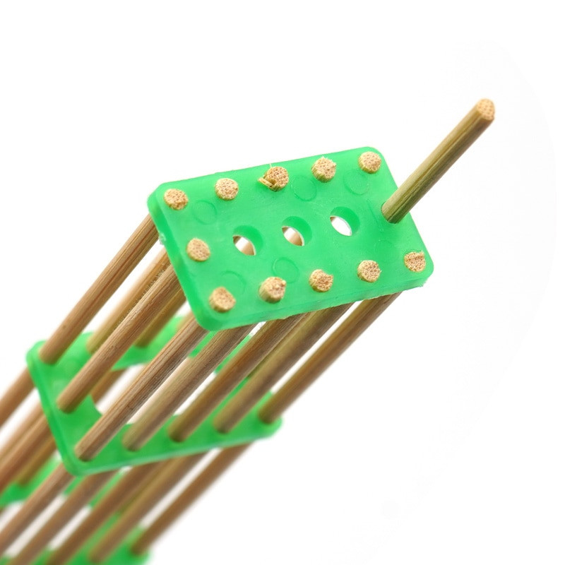 10 ks včelárskych produktov z bambusu, dlhší typ, izolačná prepravná klietka pre kráľovnú, päť predĺžených včelárskych nástrojov