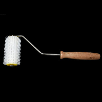 Пластмасов валяк с игла за извличане на пчелен мед + дървена пчелна гребен Инструменти Комплект консумативи за домашна градина