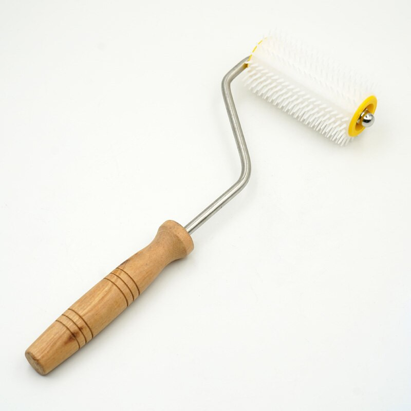 Včelí medový extrakt, odviečkovací ihlový valček, plastový včelársky hrebeň, záhradné potreby, súprava náradia, včelárske náradie.