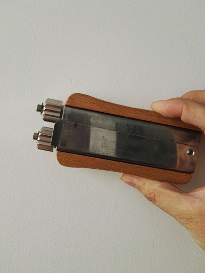 Medinė rankena iš nerūdijančio plieno bitininkystės įrankiai lizdo rėmas vielos veržiklis bitininkystės vielos sriegio veržiklis rankena vielos veržiklis