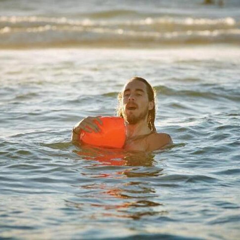 Plaukimo plūduras, dvigubos oro pagalvės, 2022 m. apyrankės avarinis plūduriavimo įrenginys, savipagalbos oro pagalvė, apsauganti nuo skendimo, apsauga nuo skendimo