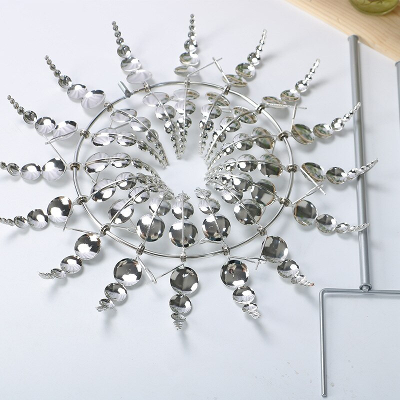 Unikátny a magický kovový veterný mlyn, 3D kinetická socha poháňaná vetrom, kovové veterné solárne vrtule na trávnik pre dekoráciu dvora a záhrady