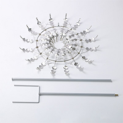 Unikátny magický kovový veterný mlyn, vonkajšie veterné rotačné vrtule, zberače vetra, nádvorie, terasa, trávnik, záhrada, dekorácia, vonkajšia/vnútorná