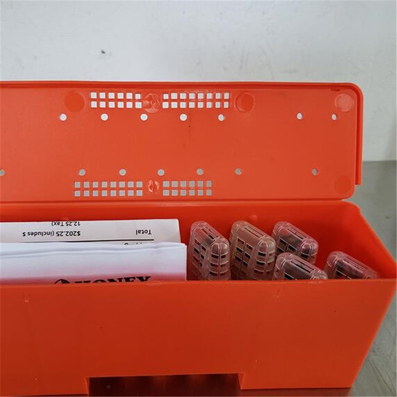 Včelárske potreby, prepravná krabica pre včelie kráľovné s 20 ks klietok pre kráľovné, vybavenie na odchov kráľovných, inkubátor pre kráľovné bunky