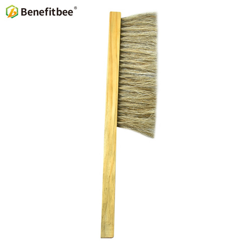 Včelárske náradie Benefitbee Drevená kefa na včely s dvoma radmi prasličkových vlasov Nové kefy na včely Včelárske vybavenie pre včelárstvo