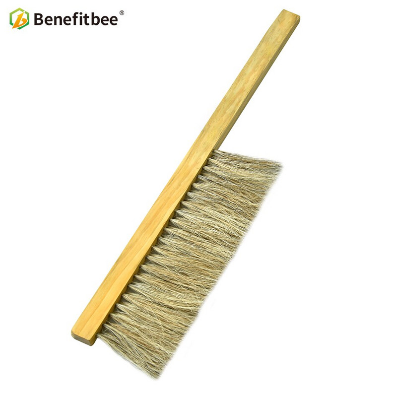Včelárske náradie Benefitbee Drevená kefa na včely s dvoma radmi prasličkových vlasov Nové kefy na včely Včelárske vybavenie pre včelárstvo