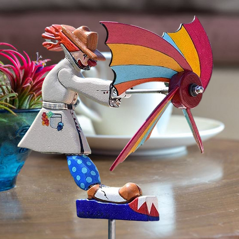 Klaun, veterný mlyn, dekorácia, drevená záhradná remeslá, ozdoba, záhradné sochy a sochy, vtipná vonkajšia figúrka.