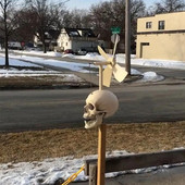 Záhradná lebka Dekorácia Halloween Kovová veterná lebka Vrták Dekorácia Halloween Kovová dekorácia Veterný mlyn Yard Domov Ornament VC