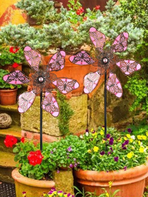 Metalinis kiemo vėjo suktukas Daugiaspalvis apšvietimas drugelio formos vėjo malūnas su stovinčiu stulpu, skirtas lauko kiemo kiemo vejai dekoruoti