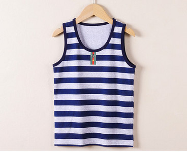 Vaikiški apatiniai apatiniai su kitokiu raštu berniukams