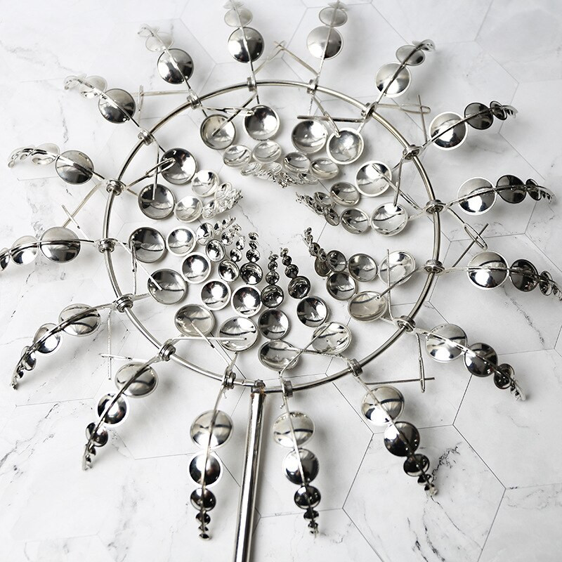 Unikalūs ir stebuklingi metaliniai vėjo malūnai Vėjo suktukai Sodo aikštės centro puošmenos vėjo gaudyklės lauke besisukantis metalinis vėjo malūnas