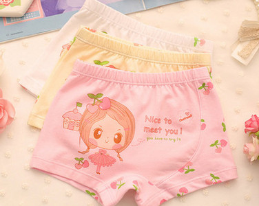 4 bokserių komplektas mergaitėms su aplikacija ir užrašu