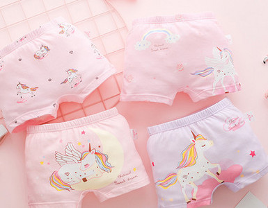 4 bokserių komplektas mergaitėms su aplikacija ir užrašu