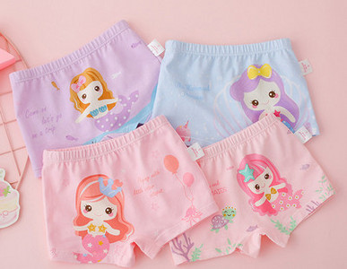 4 bokserių komplektas mergaitėms su aplikacija ir užrašu