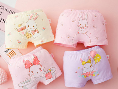 4 bokserių komplektas mergaitėms su aplikacija ir užrašu