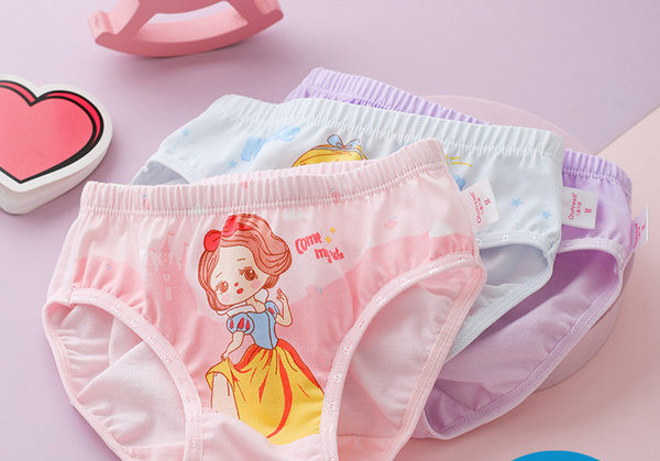 Naujas bikinio modelis mergaitei 3 ir 4vnt komplekte