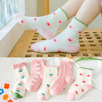 Vaikiškos kojinės su gėlių motyvais