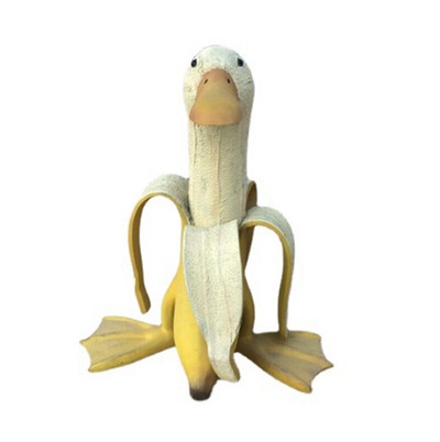 Saulės energijos dervos kiemo fontano sodo dizainas su LED šviesa voverės sodo dekoravimu lauko bananų imitacijos dekoravimas