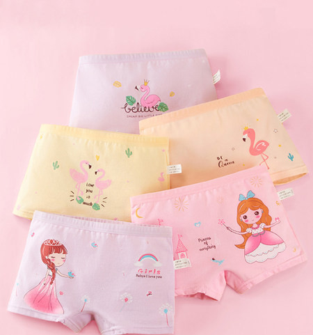 Боксерки и бикини за момичета с апликация по 5 и 6 броя в комплект 