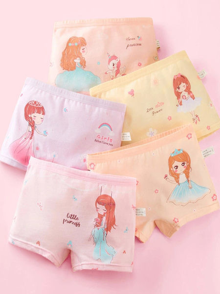 Боксерки и бикини за момичета с апликация по 5 и 6 броя в комплект 